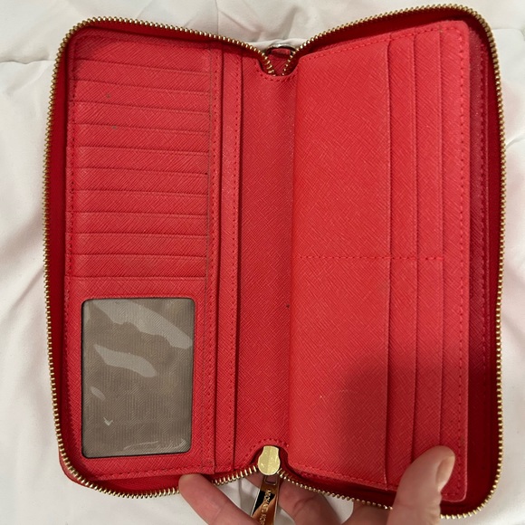 Michael Kors wallet - Picture 5 of 5